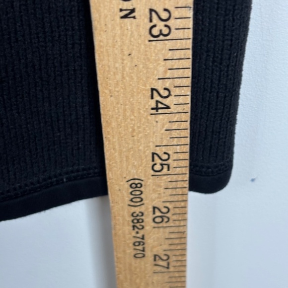 Patagonia Black Lightweight Jacket - Picture 8 of 9